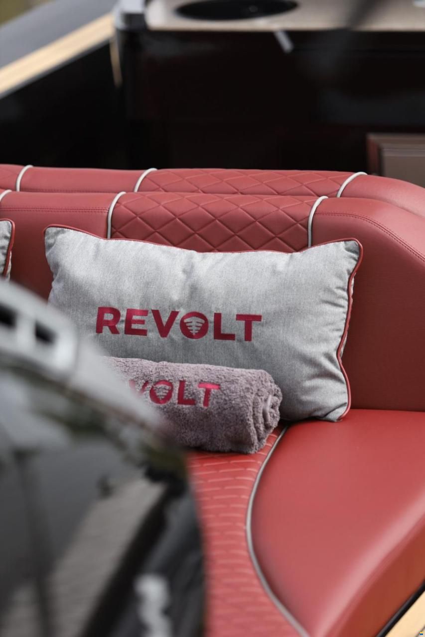 Revolt Comfort 47