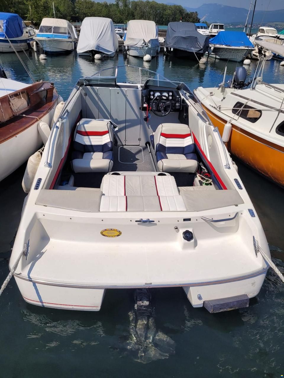 Bayliner 2052 Capri Cuddy