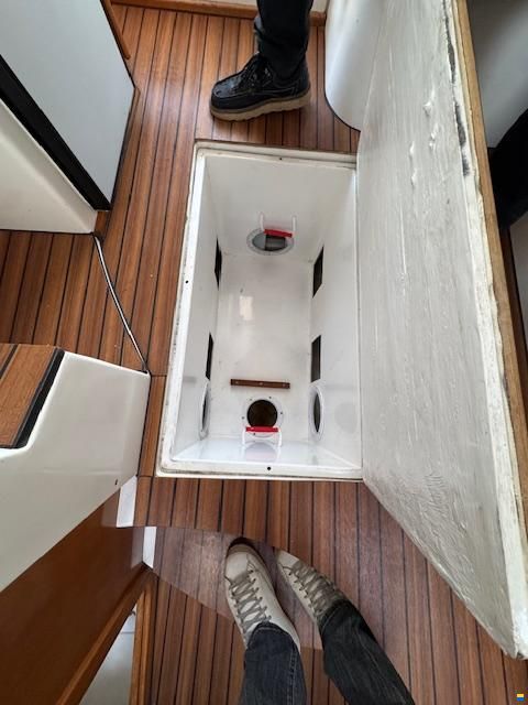 Rio Iberica 800 Cabin Fish