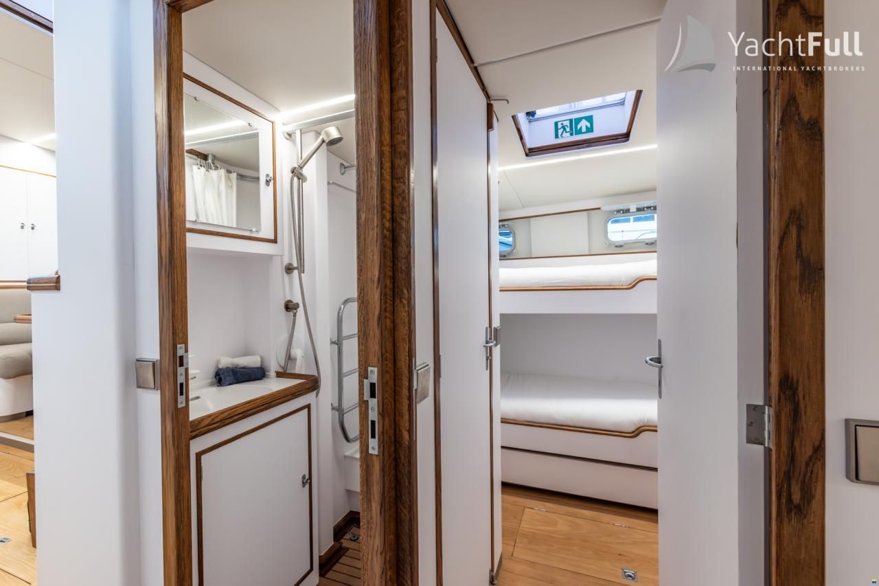 Van Dam Nordia 82 Ketch