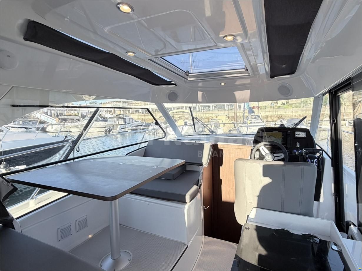 Beneteau Antares 9 OB