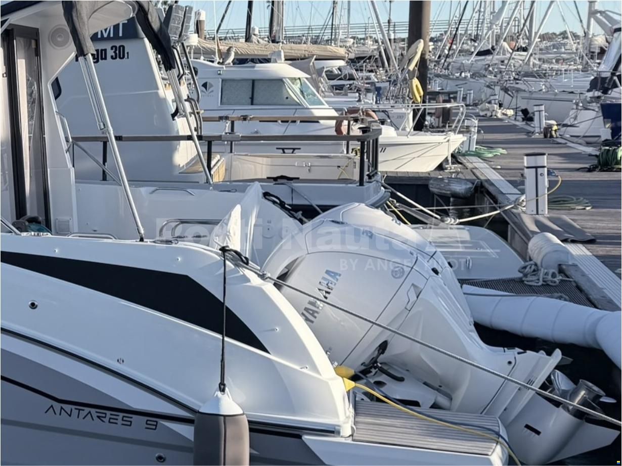 Beneteau Antares 9 OB