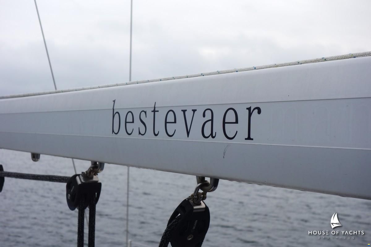 Bavaria 32