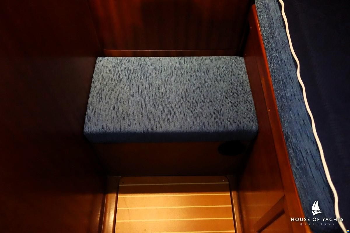 Bavaria 32