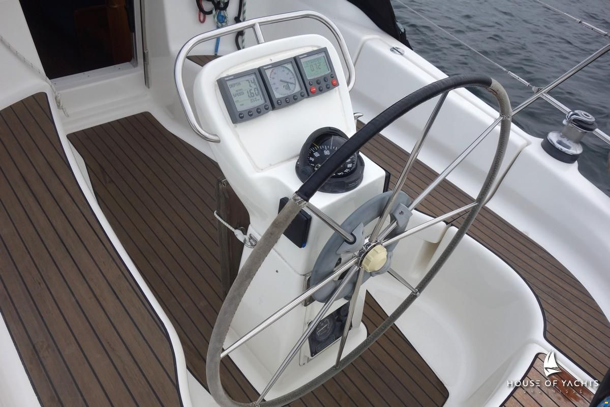 Bavaria 32
