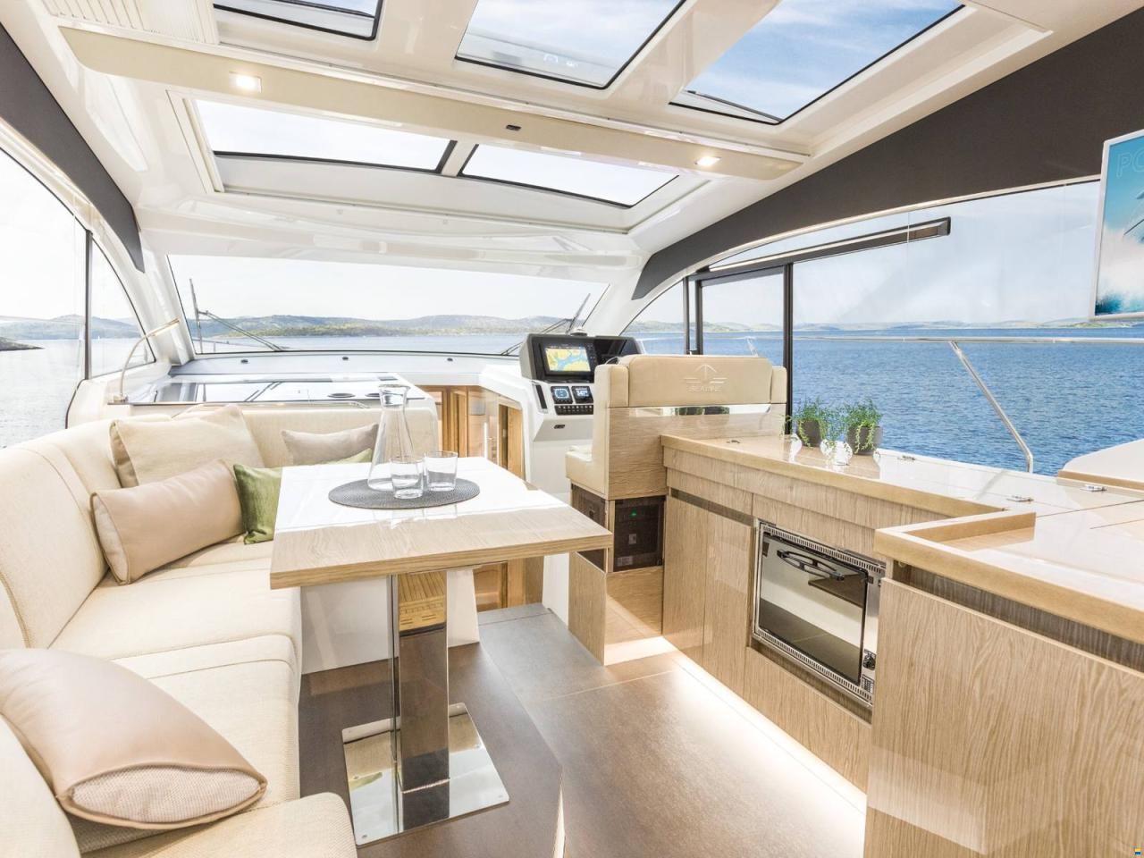 Sealine C390