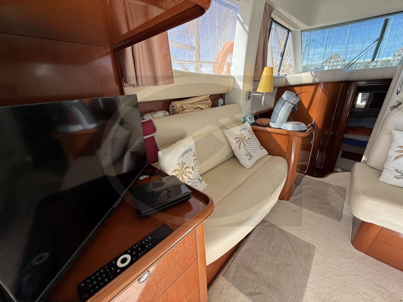Prestige 36