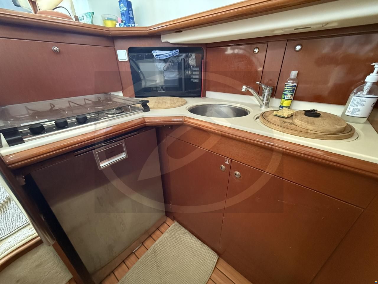Prestige 36