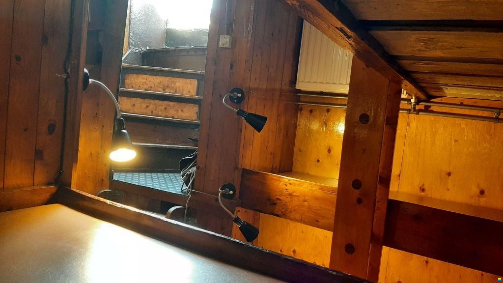 Tjalk Woonschip ex charter