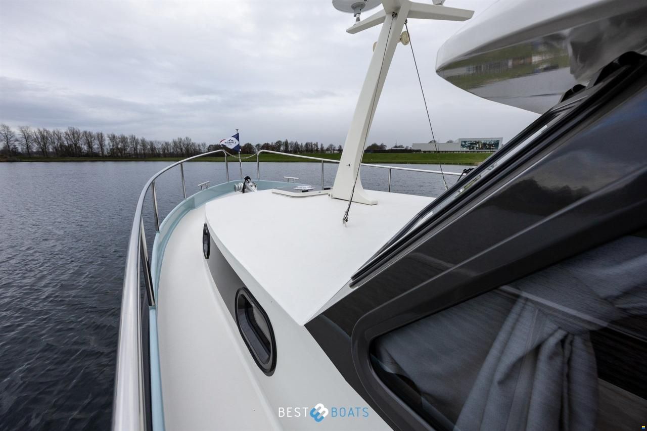 Linssen 30 SL Sedan