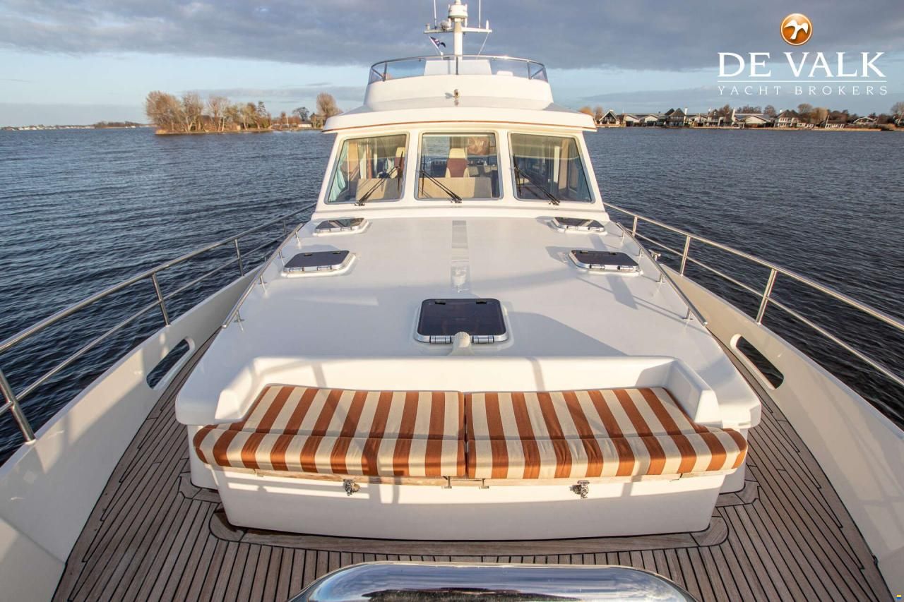 Vennekens Trawler 1800