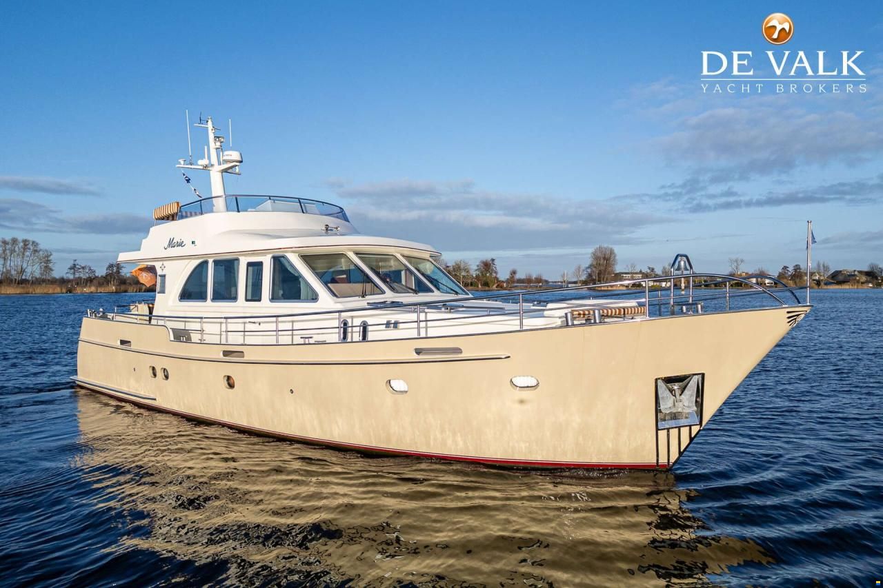 Vennekens Trawler 1800