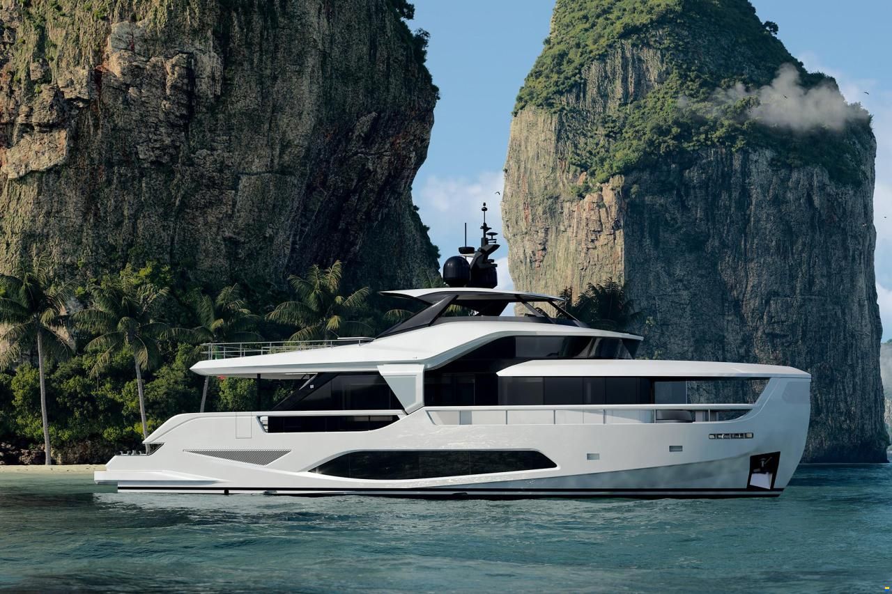 Ferretti Infynito 80
