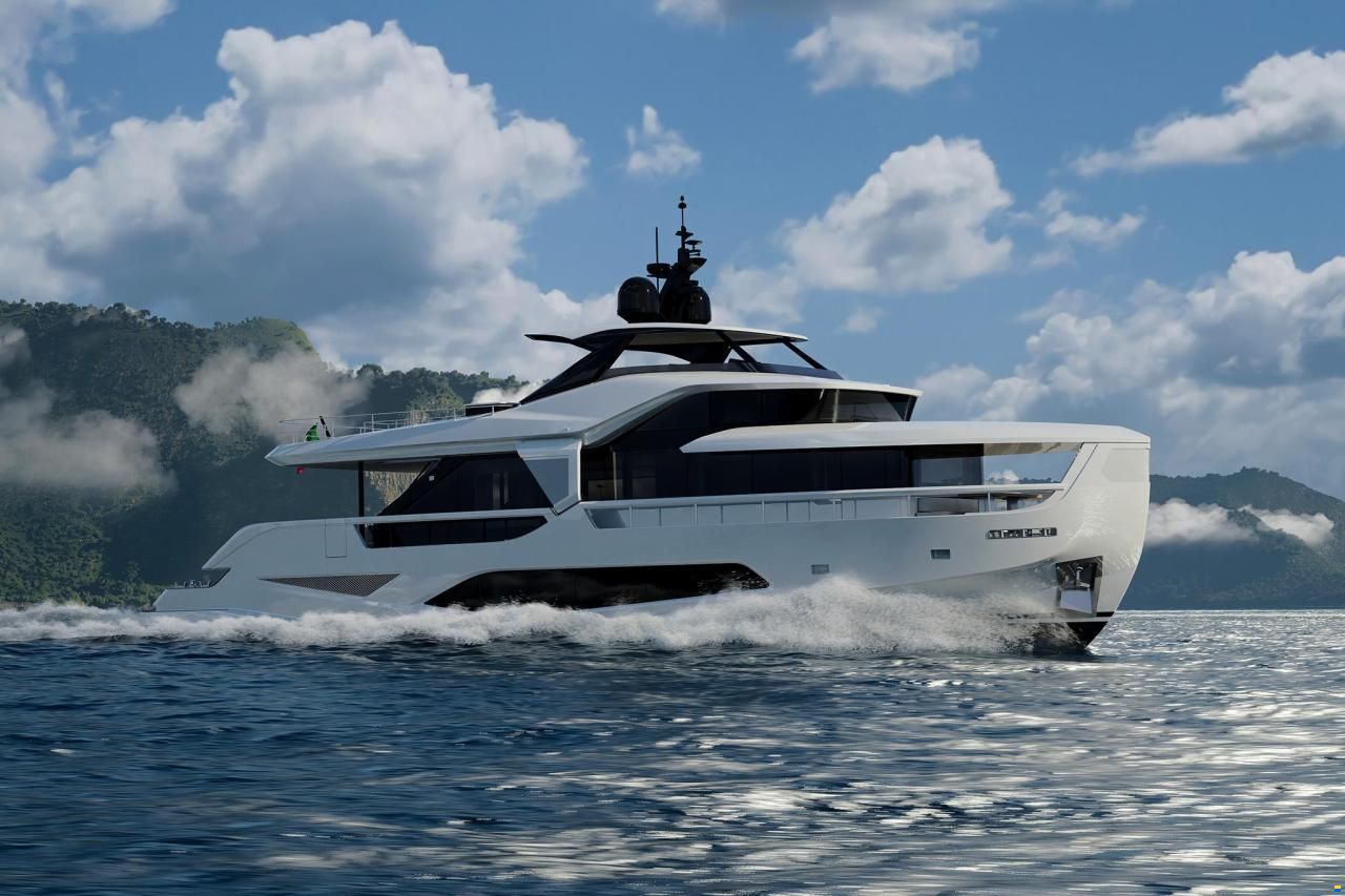 Ferretti Infynito 80