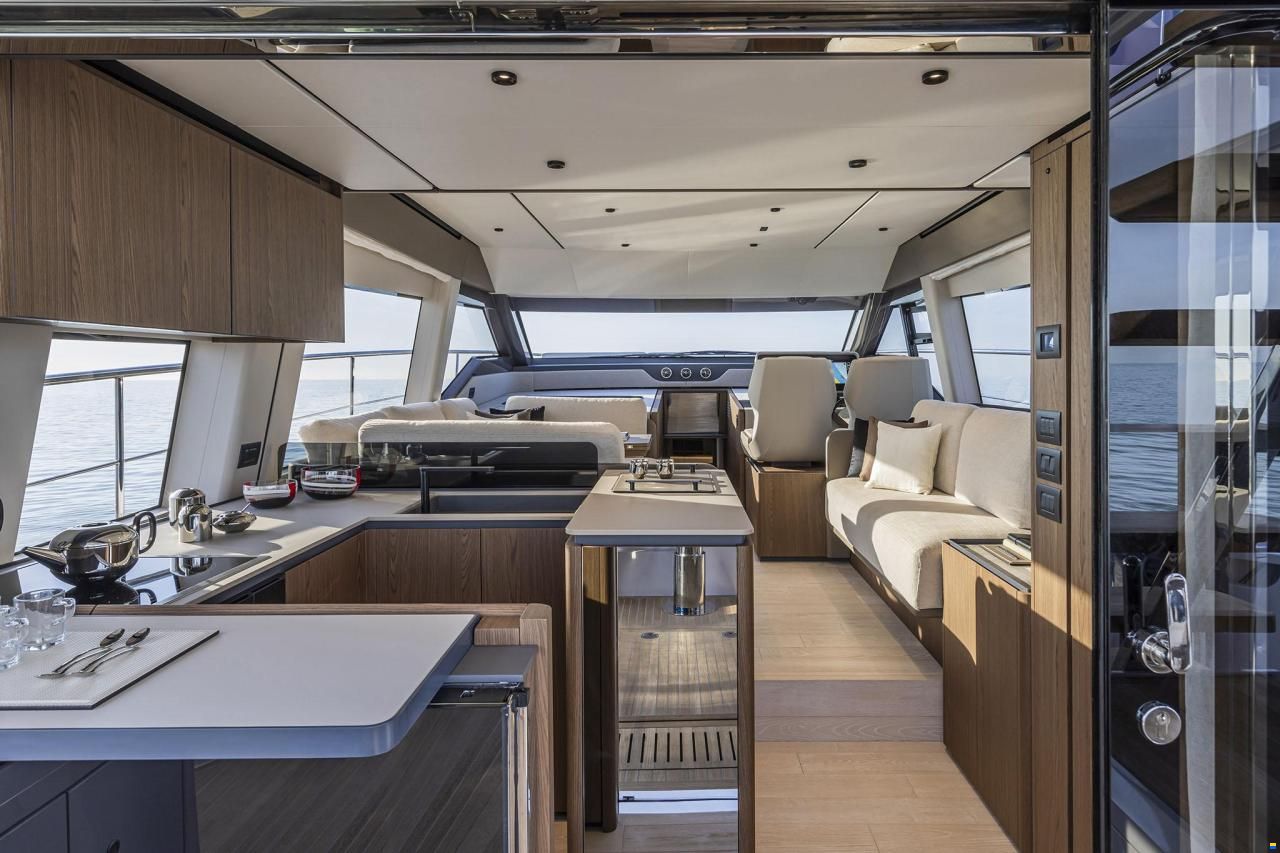 Ferretti 580