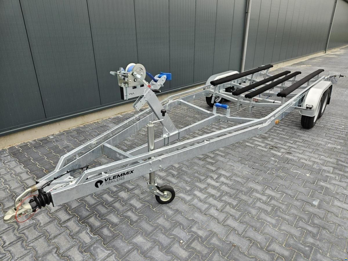 F 2700 kg. Balken trailer met Wegklapbar