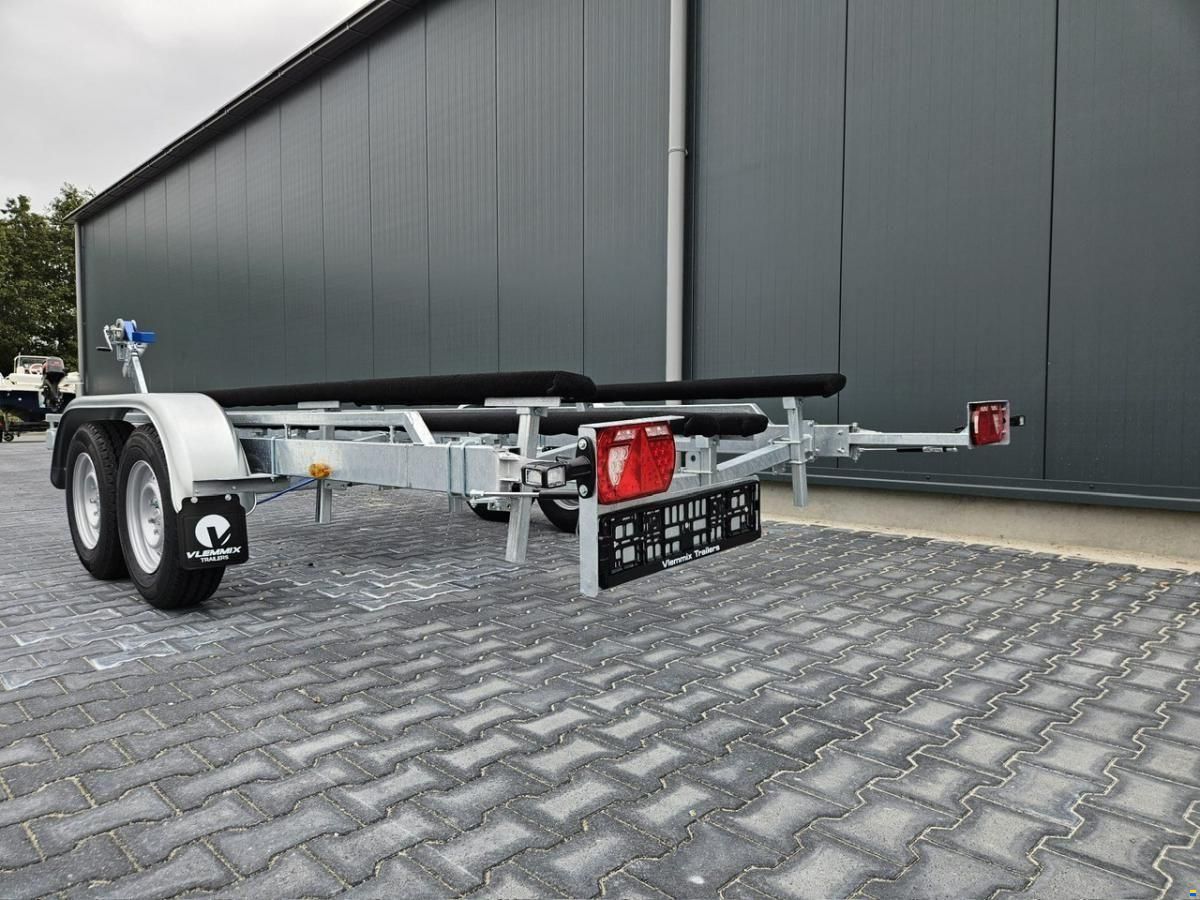 F 2700 kg. Balken trailer met Wegklapbar