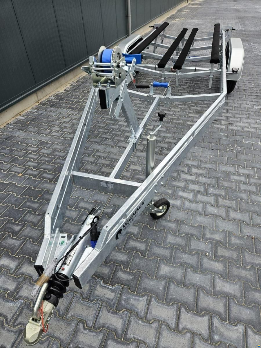 F 2700 kg. Balken trailer met Wegklapbar