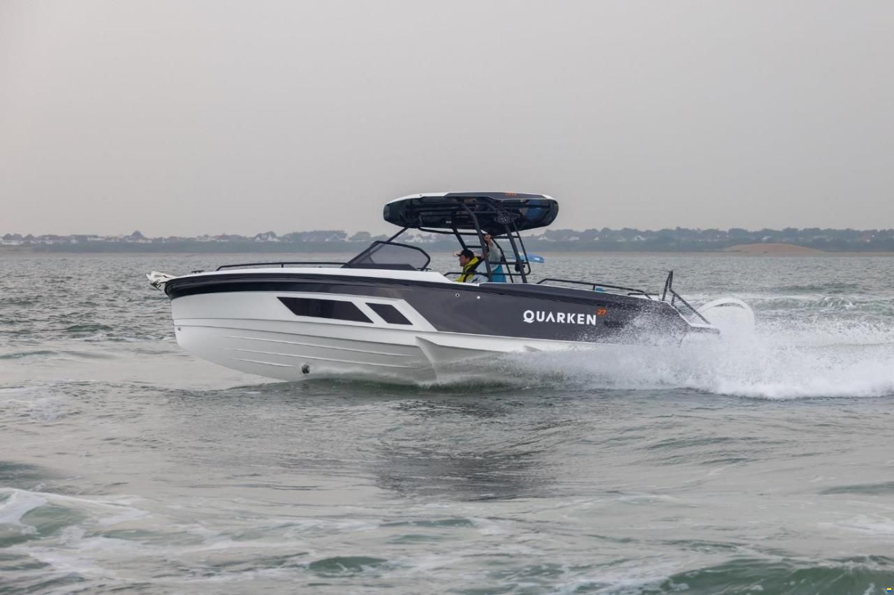 Quarken 27 T-Top