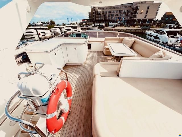 Elegance 68
