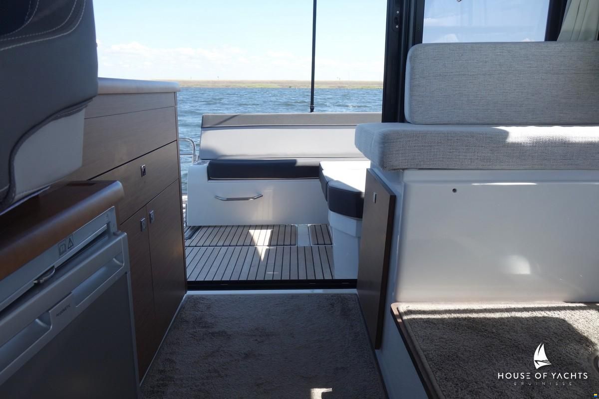 Jeanneau Merry Fisher 895