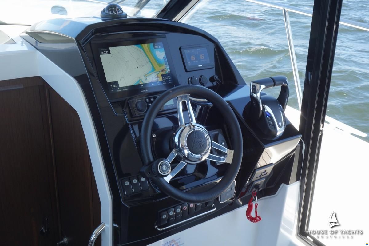 Jeanneau Merry Fisher 895