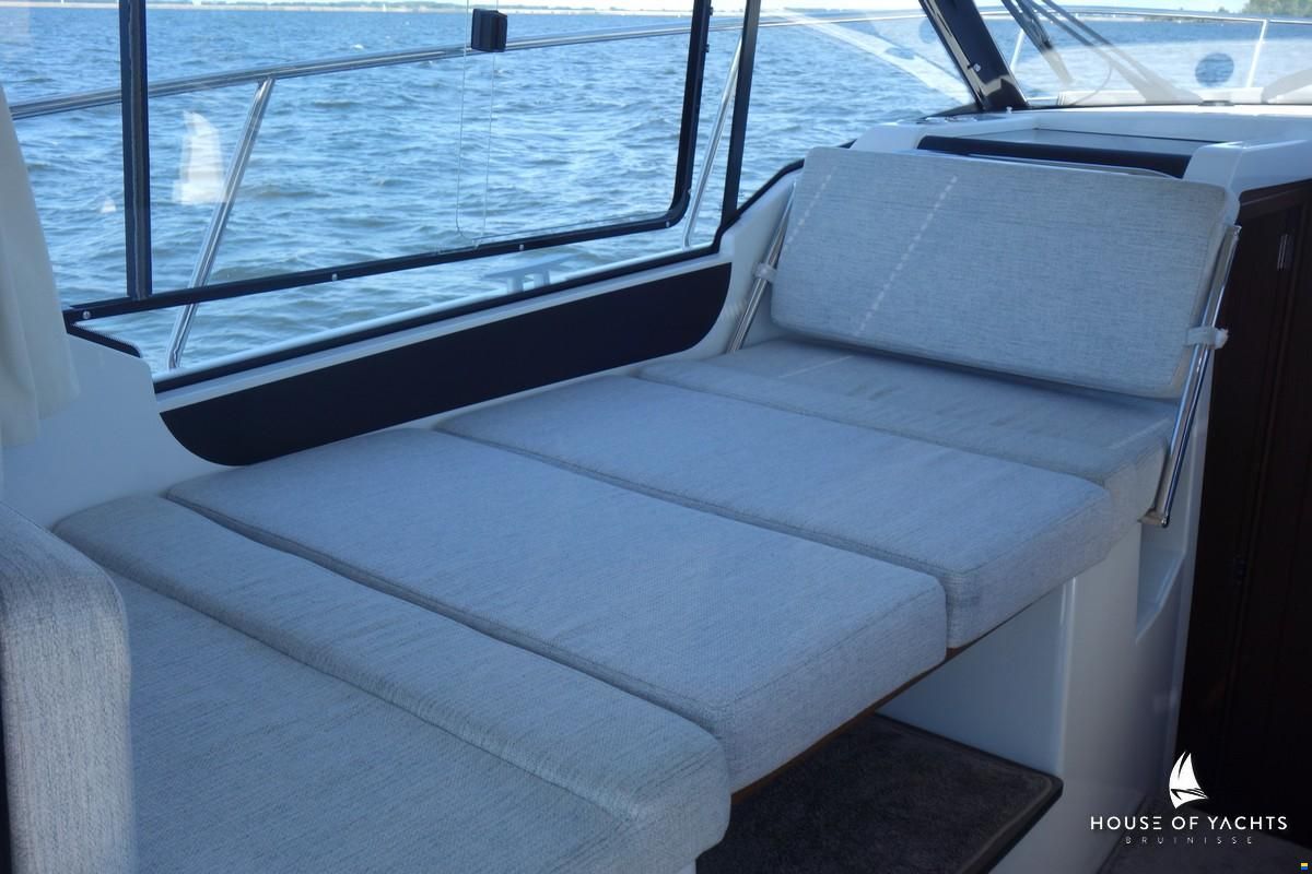 Jeanneau Merry Fisher 895