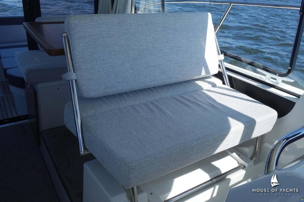 Jeanneau Merry Fisher 895