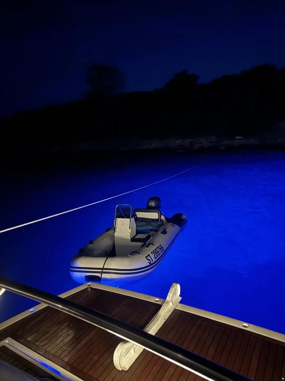 Sunseeker Predator 52