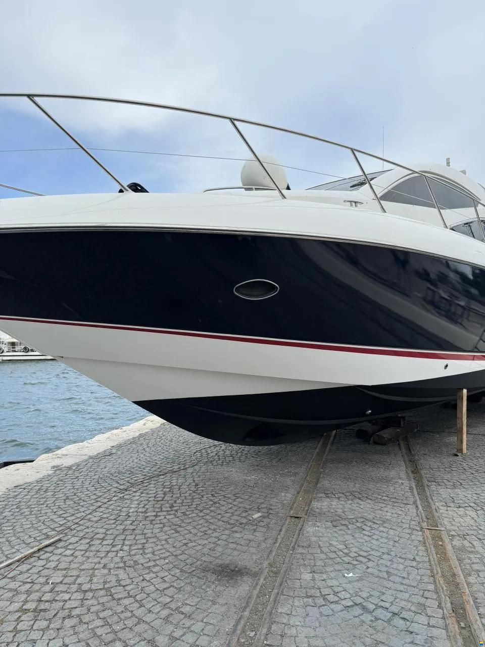 Sunseeker Predator 52