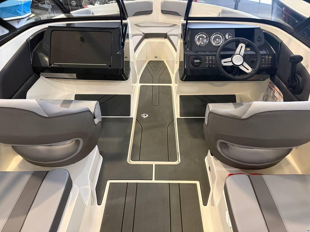 Bayliner V20
