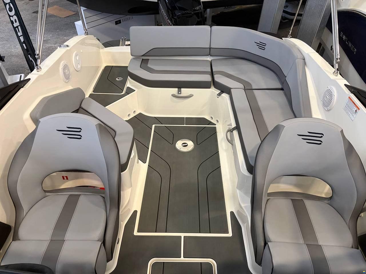 Bayliner V20
