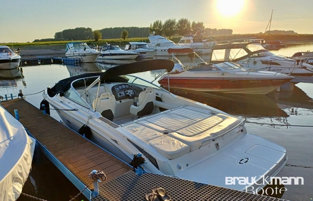 Sea Ray 240 SSE Sunsport