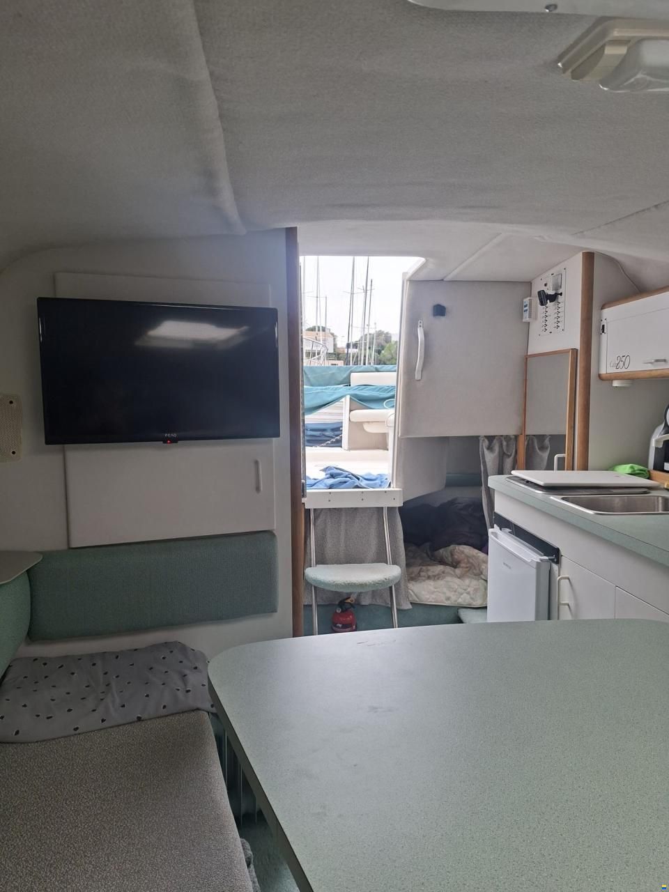 Larson Cabrio 250