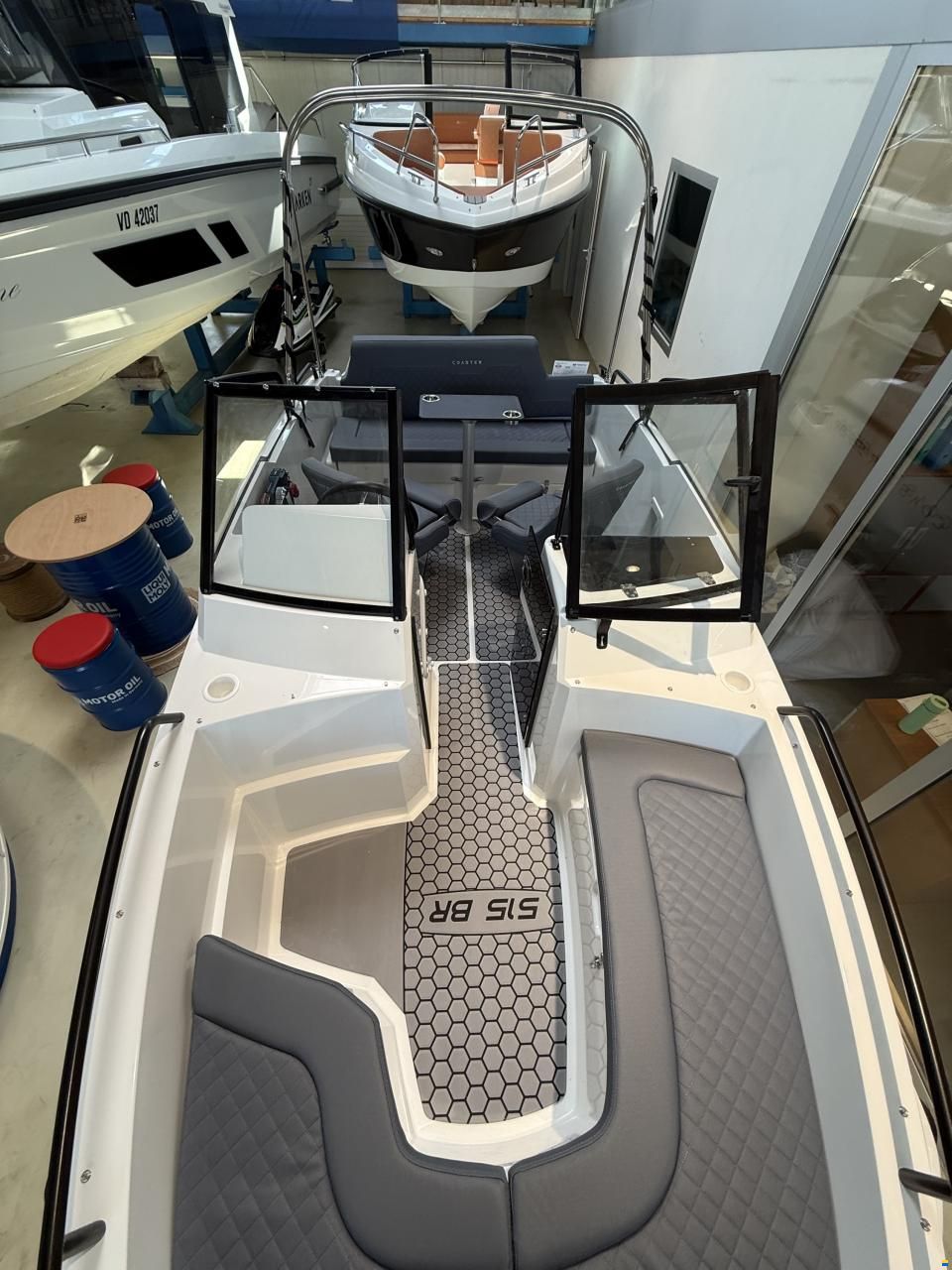 Coaster 515 Bow Rider