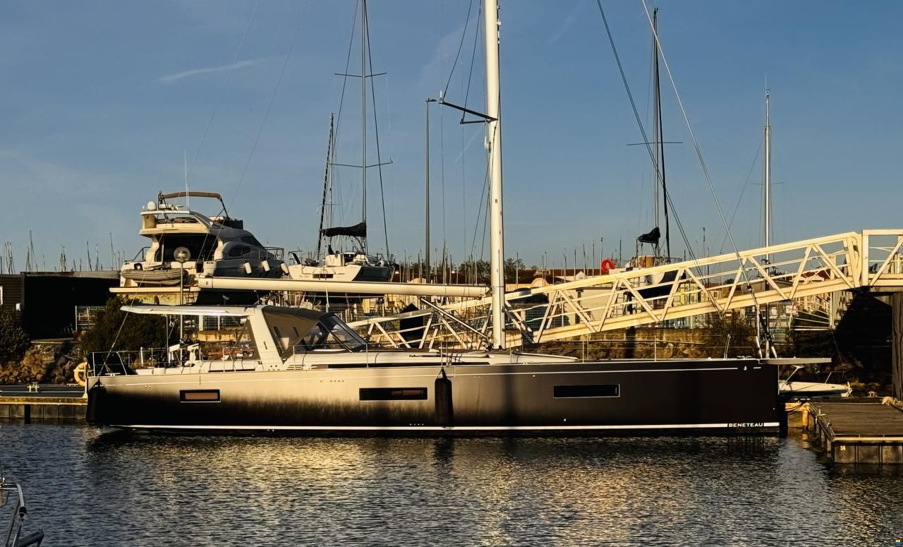 Beneteau Oceanis Yacht 60