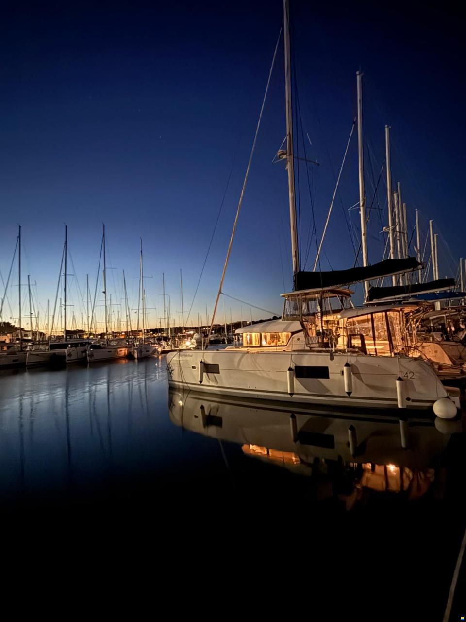Lagoon 42