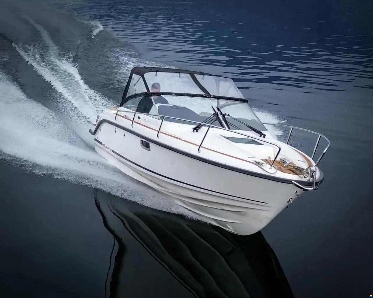 Aquador 25 Daycruiser