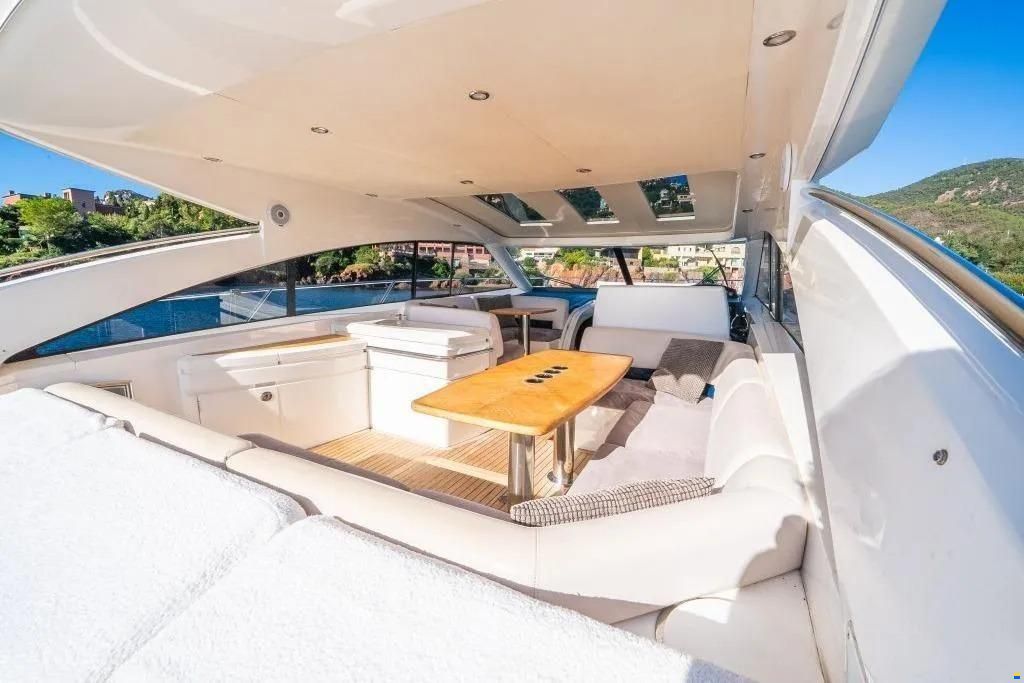 Princess V53
