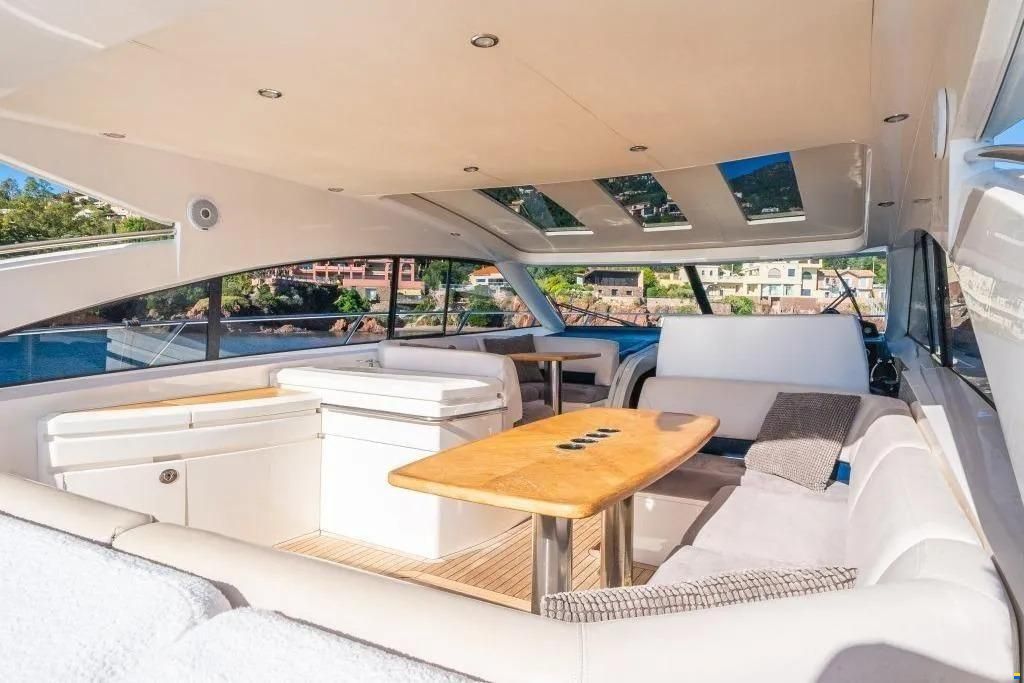 Princess V53