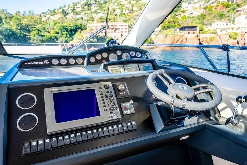 Princess V53