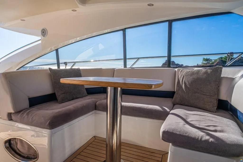 Princess V53