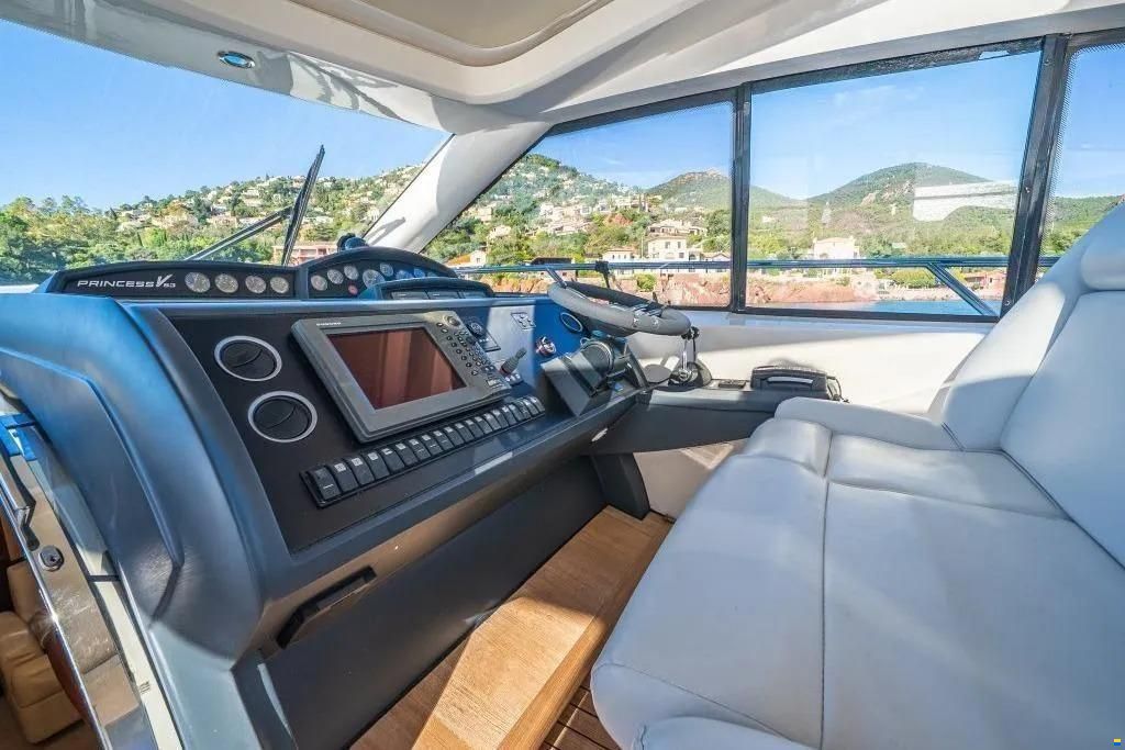 Princess V53