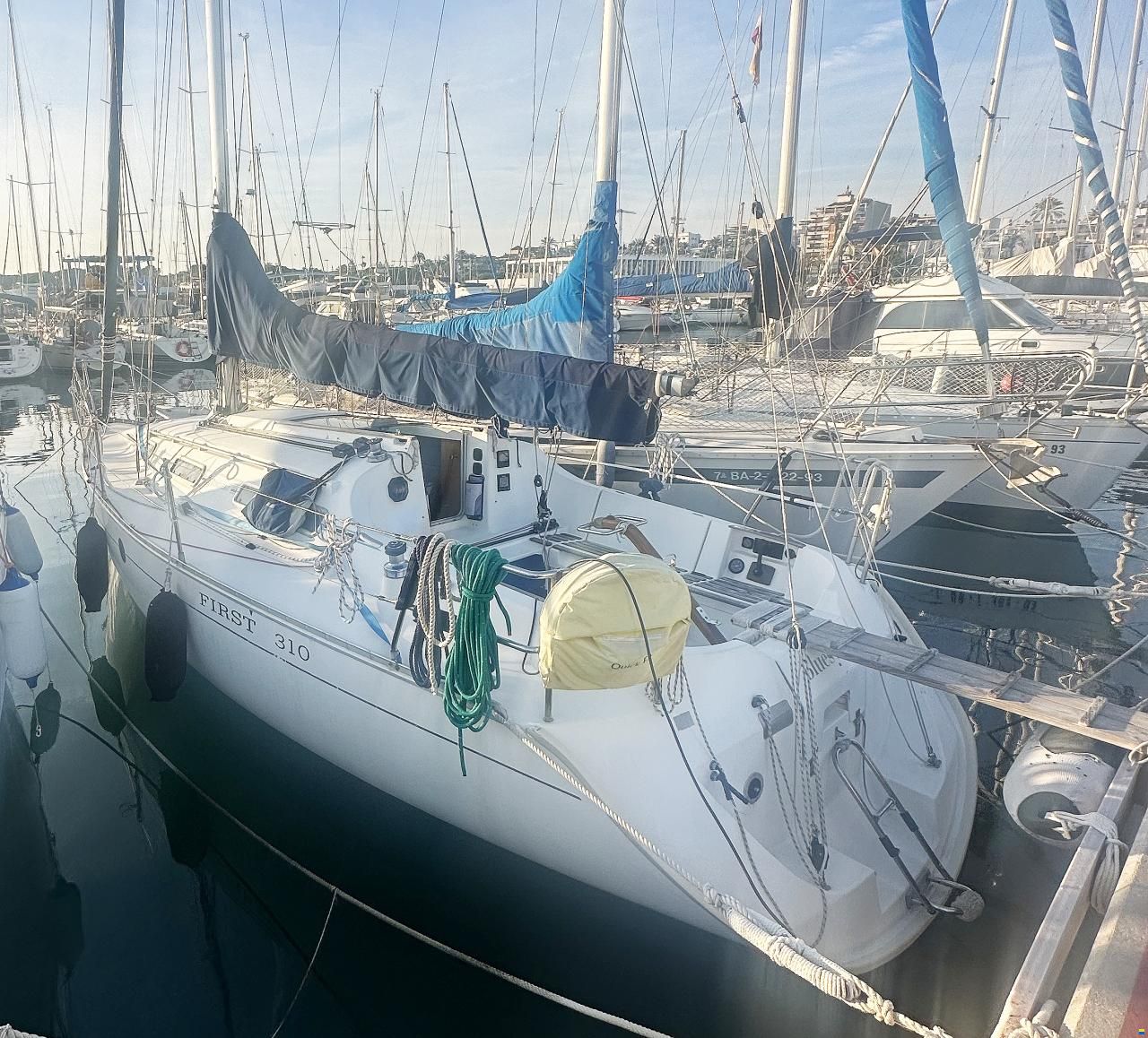 Beneteau First 310 (dise&ntilde;o Finot)