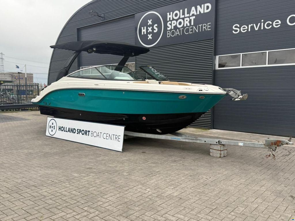 Sea Ray SLX 260
