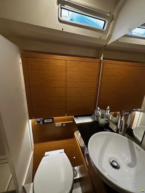 Hanse 588