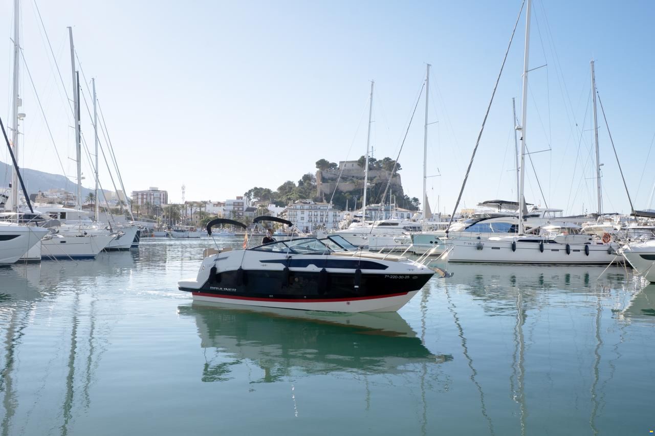Bayliner Ciera 8