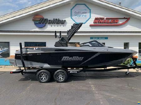 Malibu 23 LSV