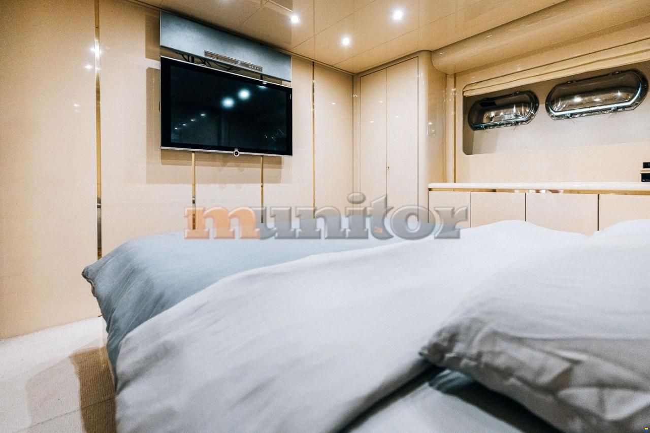 Cantieri di Pisa Akhir 25 S