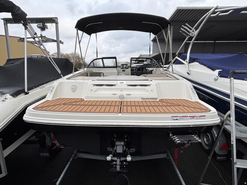 Bayliner VR 4